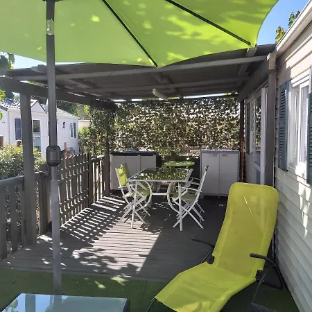 Mobil A Europcamping Avec Piscine Campsite Frejus